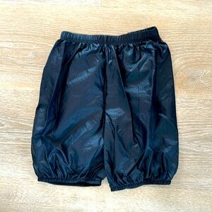 Body Wrappers short pants CHILD 8-10 black color